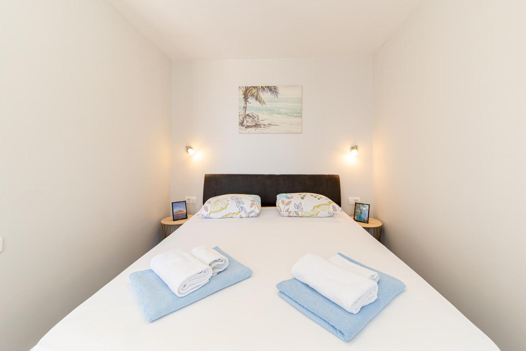 Apartments Vjera Petrovac ภายนอก รูปภาพ
