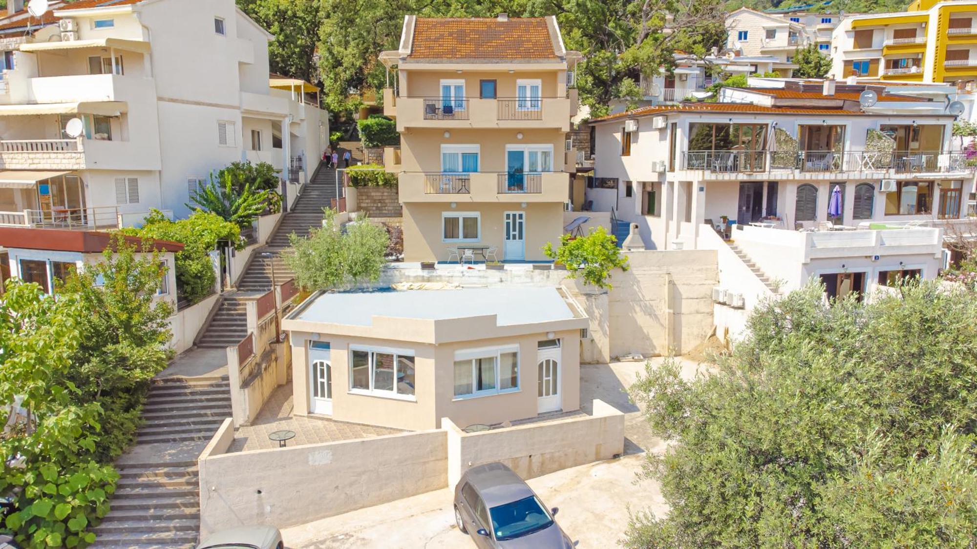 Apartments Vjera Petrovac ภายนอก รูปภาพ