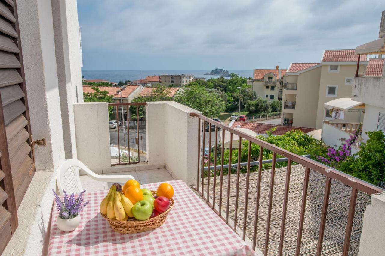 Apartments Vjera Petrovac ภายนอก รูปภาพ